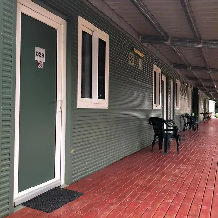 Charters Towers Tourist Park Hotel Exterior photo